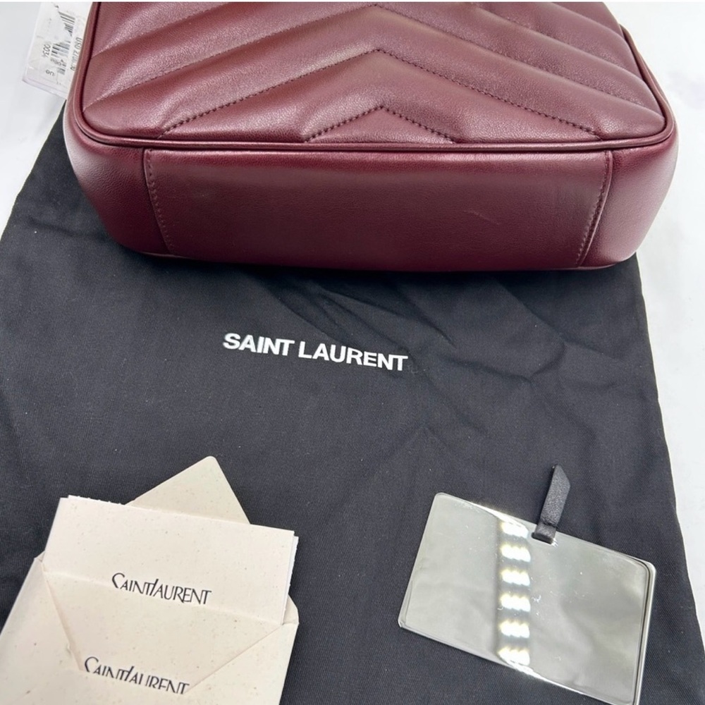 Women's Saint Laurent Lou Lou shoulder bag in burgundy, quilted leather NWT - Picture 15 of 16
